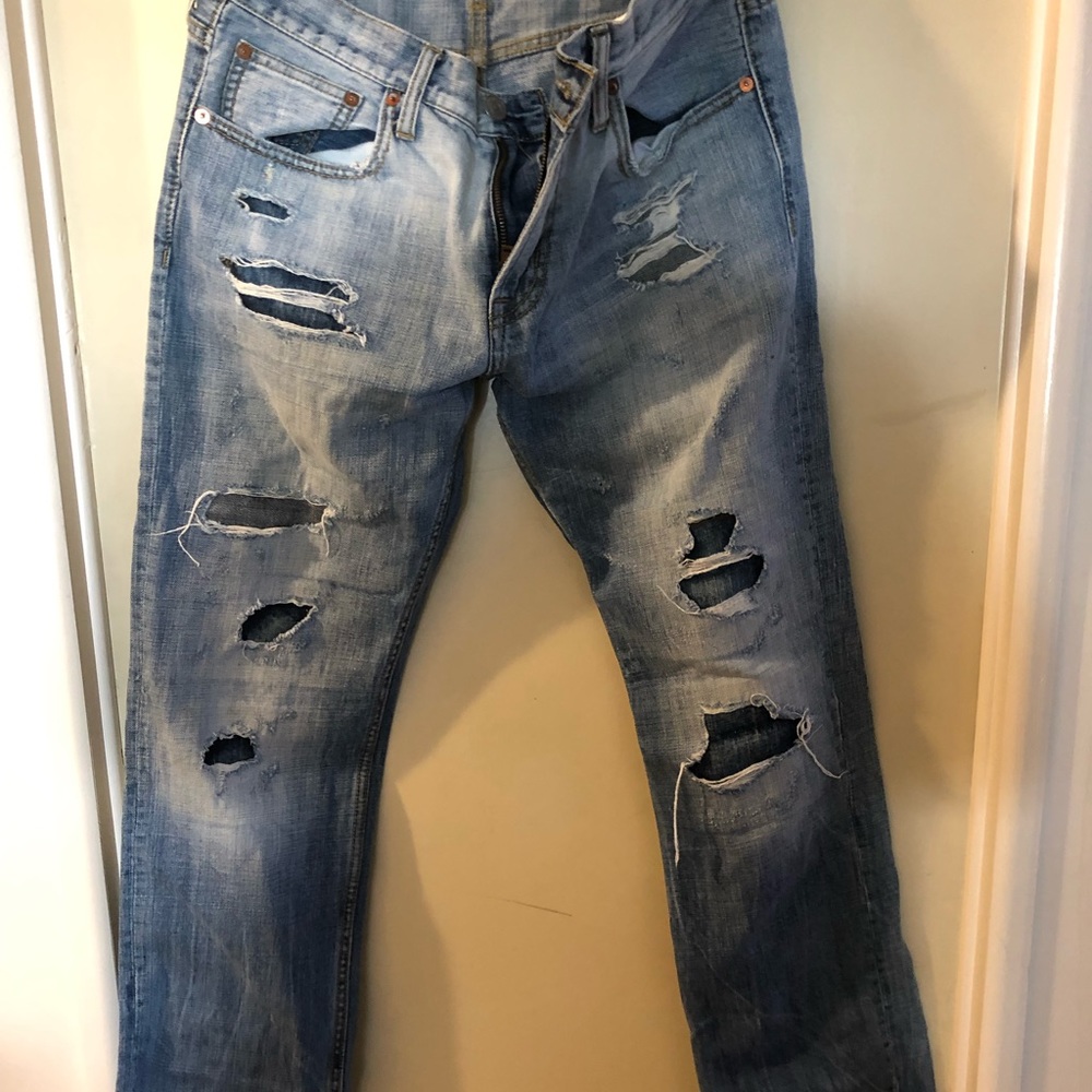 American eagle men’s distressed jeans